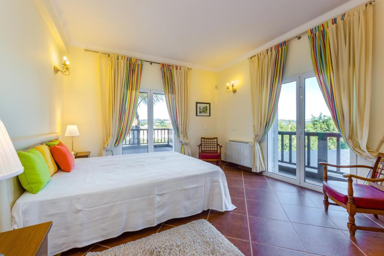Villa Amarela โบลิเคมี ภายนอก รูปภาพ